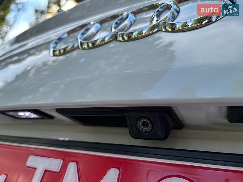 Седан Audi A6 2015 в Барышевке