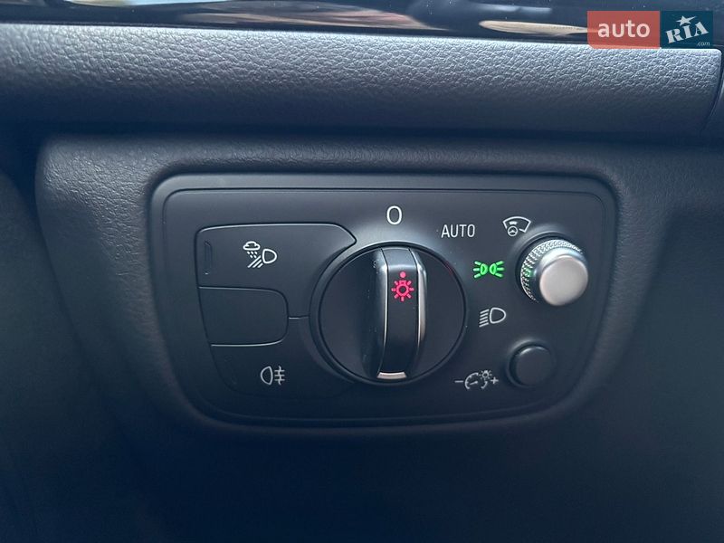 Седан Audi A6 2015 в Барышевке