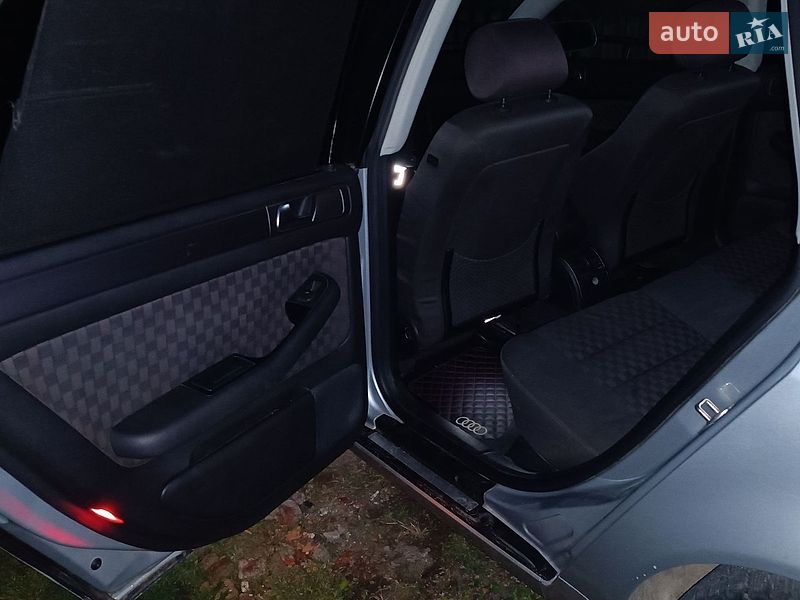 Універсал Audi A6 2003 в Новомиргороді