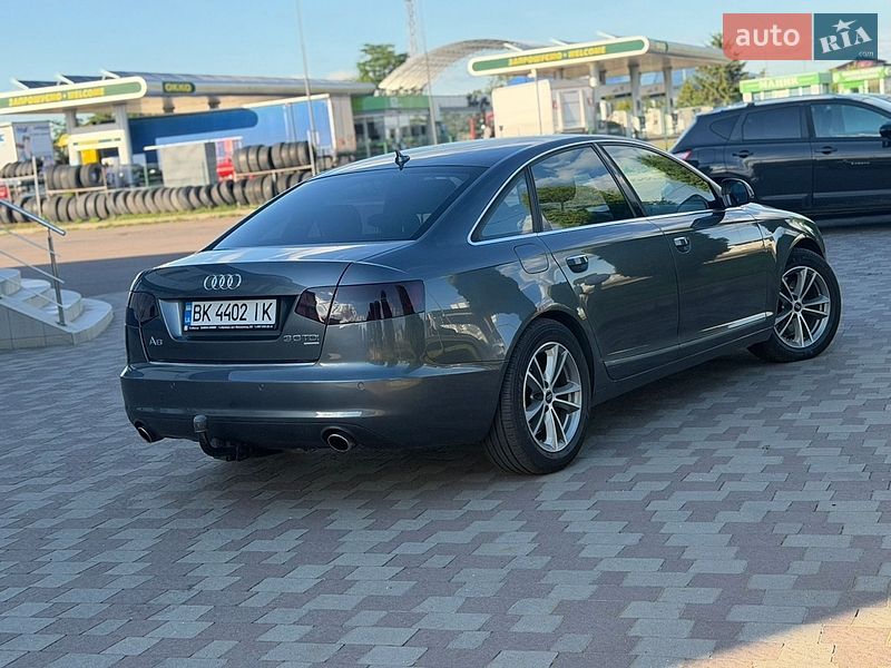 Седан Audi A6 2010 в Сарнах