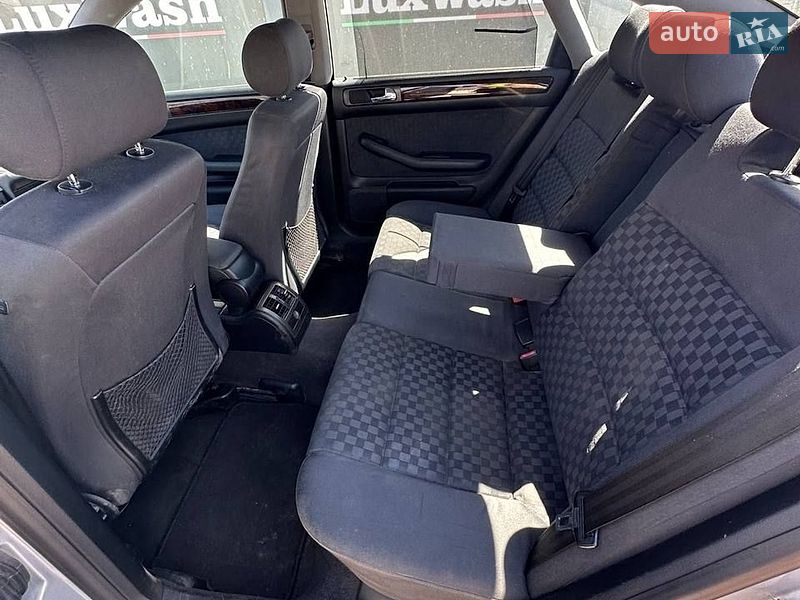 Седан Audi A6 1999 в Шумске