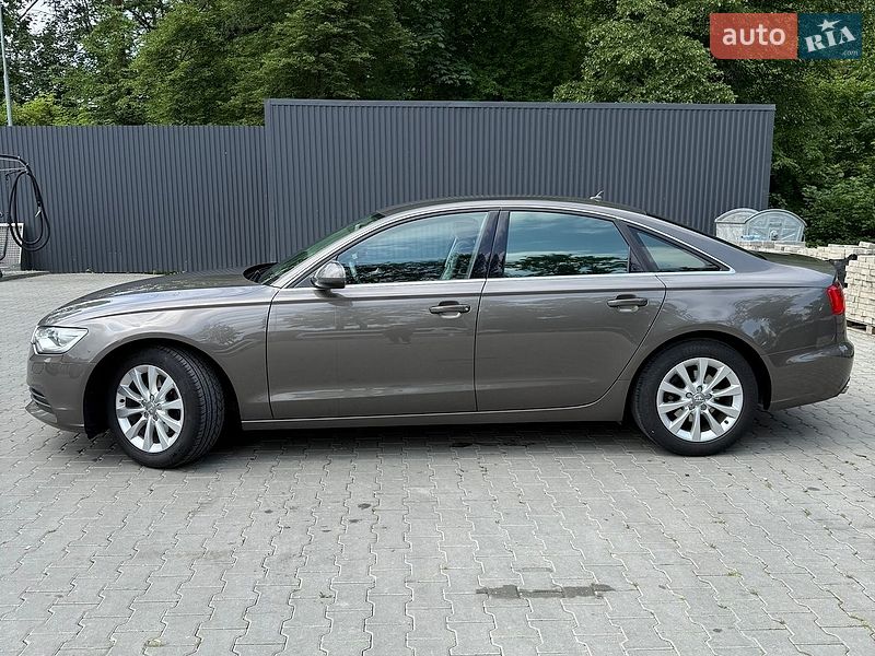 Седан Audi A6 2014 в Дрогобыче