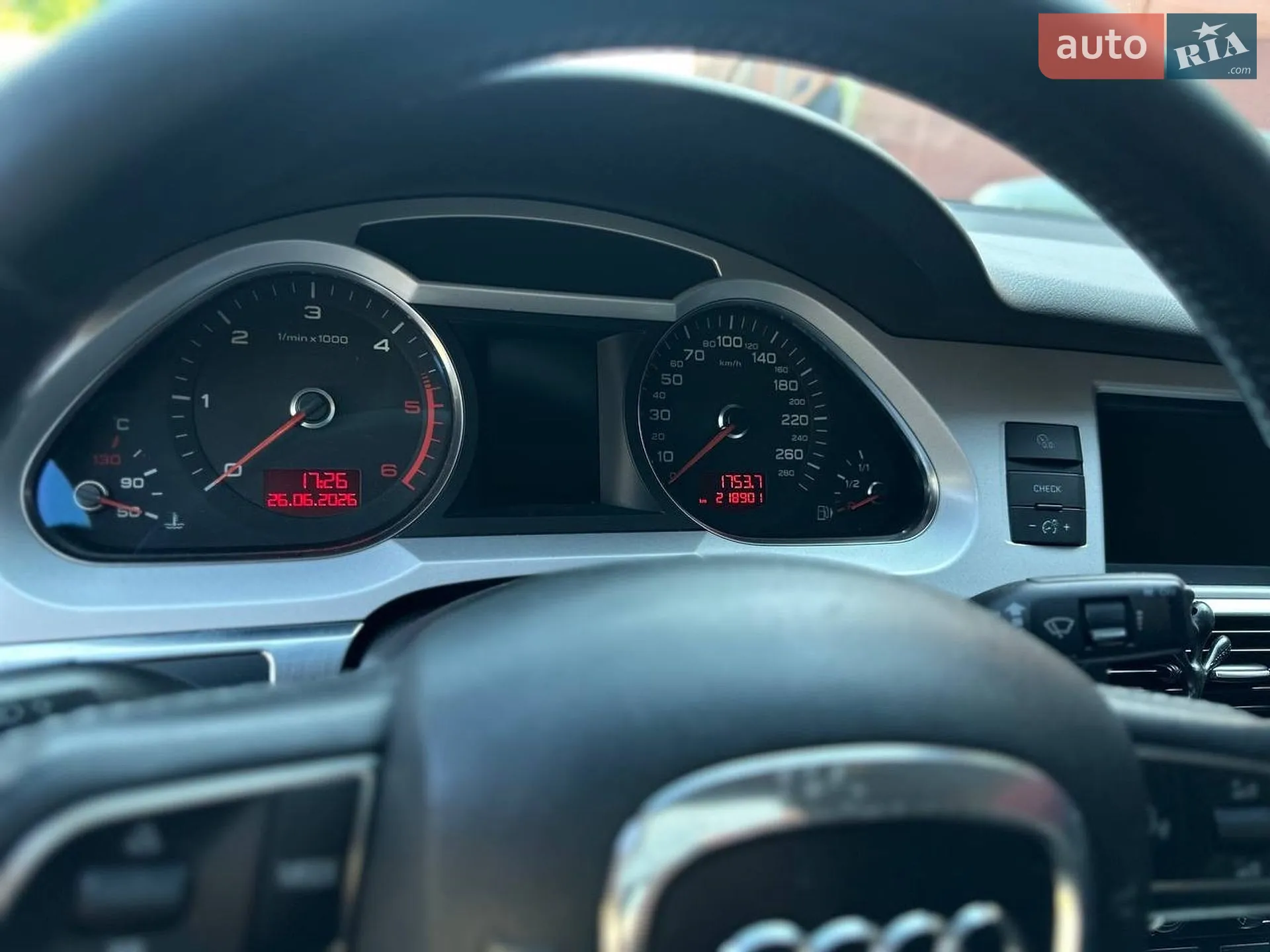 2010 Audi A6 - мініатюра 24