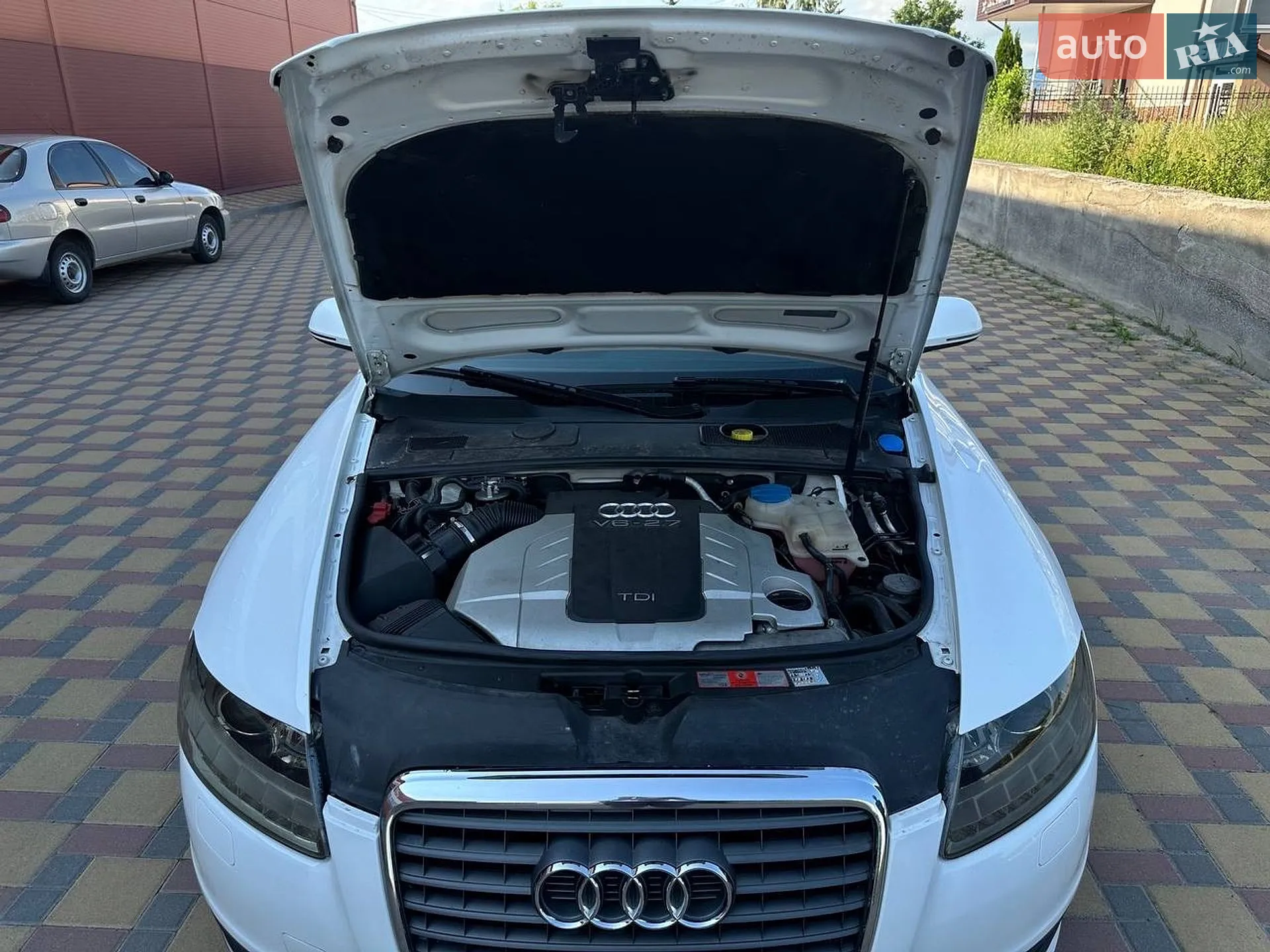 2010 Audi A6 - мініатюра 22