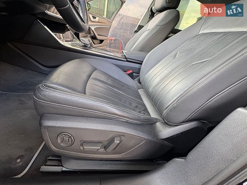Седан Audi A6 2019 в Киеве