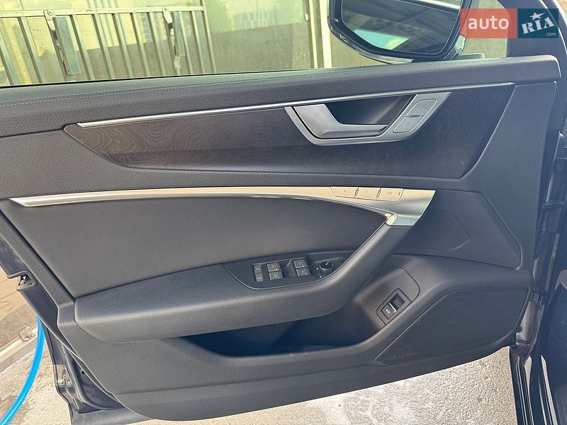 Седан Audi A6 2019 в Киеве