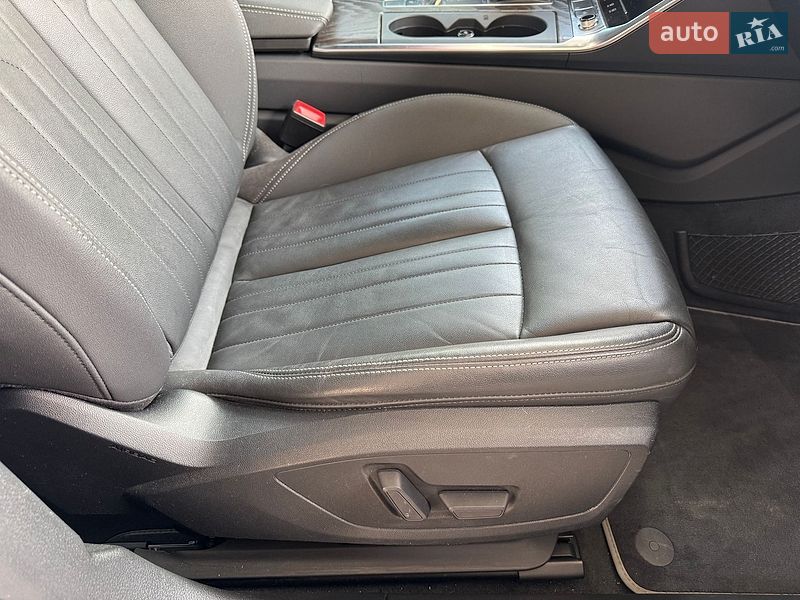 Седан Audi A6 2019 в Киеве