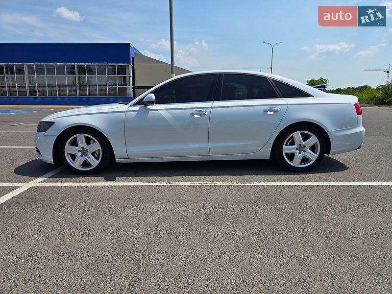 Седан Audi A6 2014 в Луцке