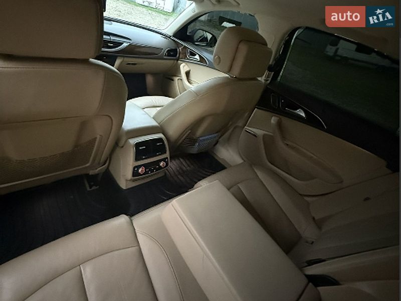 Седан Audi A6 2014 в Черновцах
