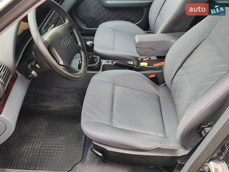 Седан Audi A6 1996 в Тернополе