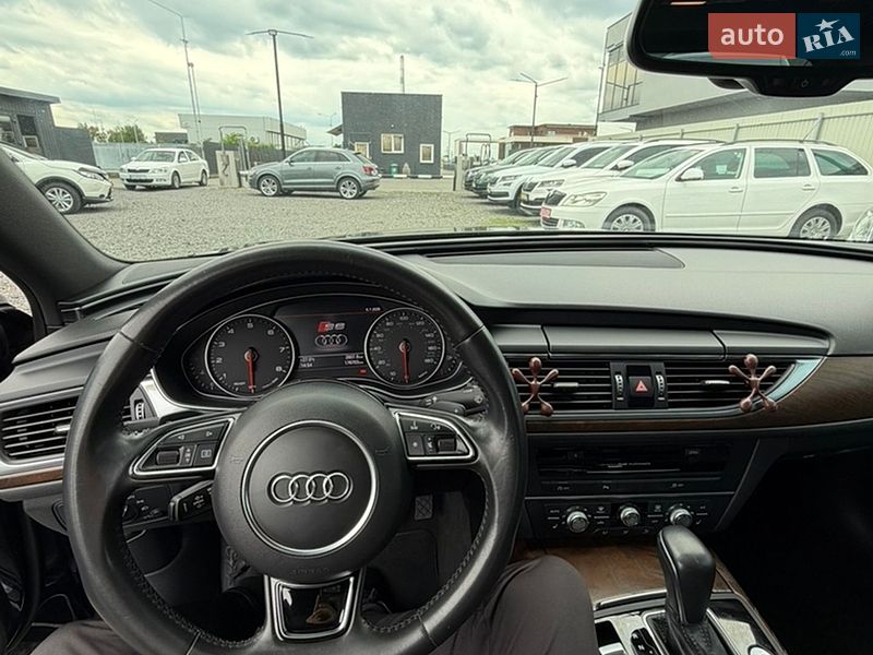 Седан Audi A6 2016 в Мукачево