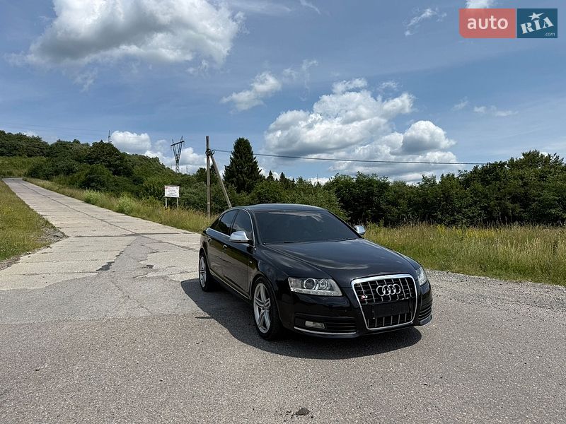 Седан Audi A6 2010 в Воловце