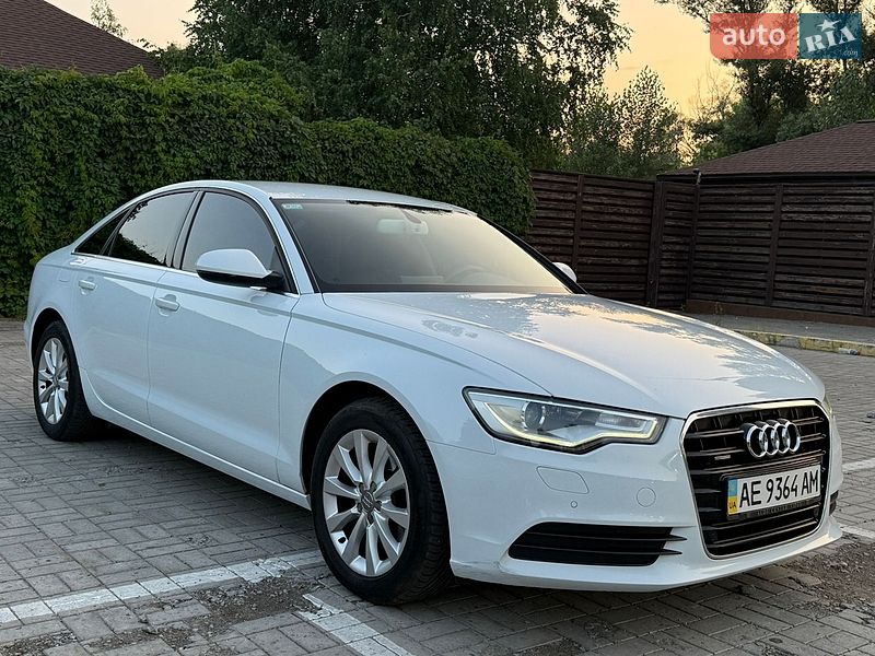 Седан Audi A6 2014 в Днепре