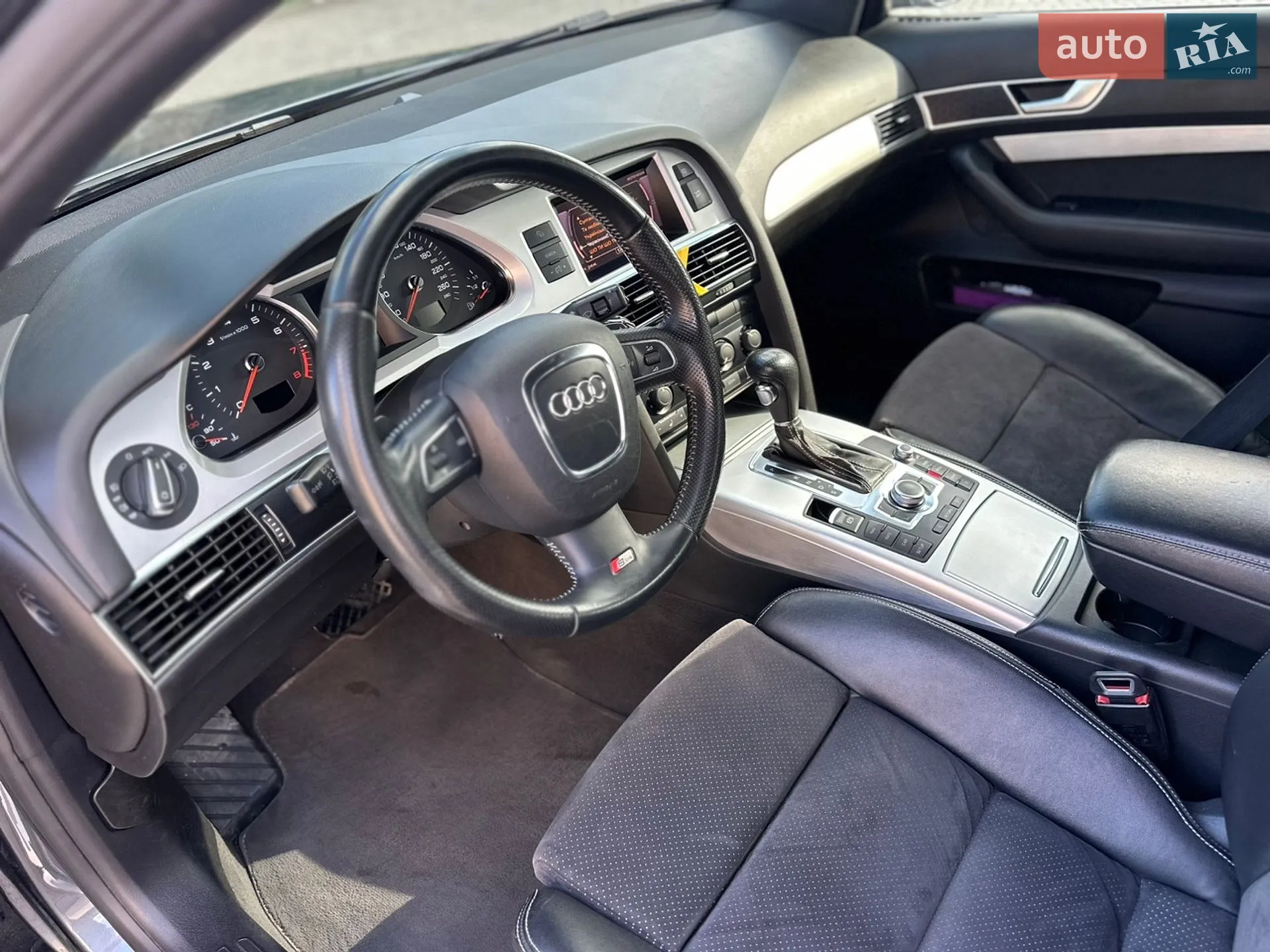 2010 Audi A6 - мініатюра 12