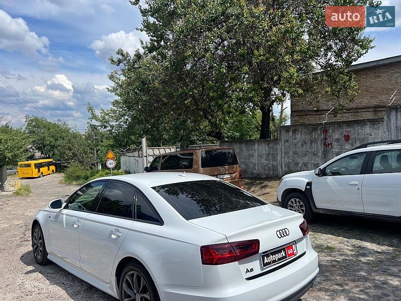 Седан Audi A6 2016 в Киеве