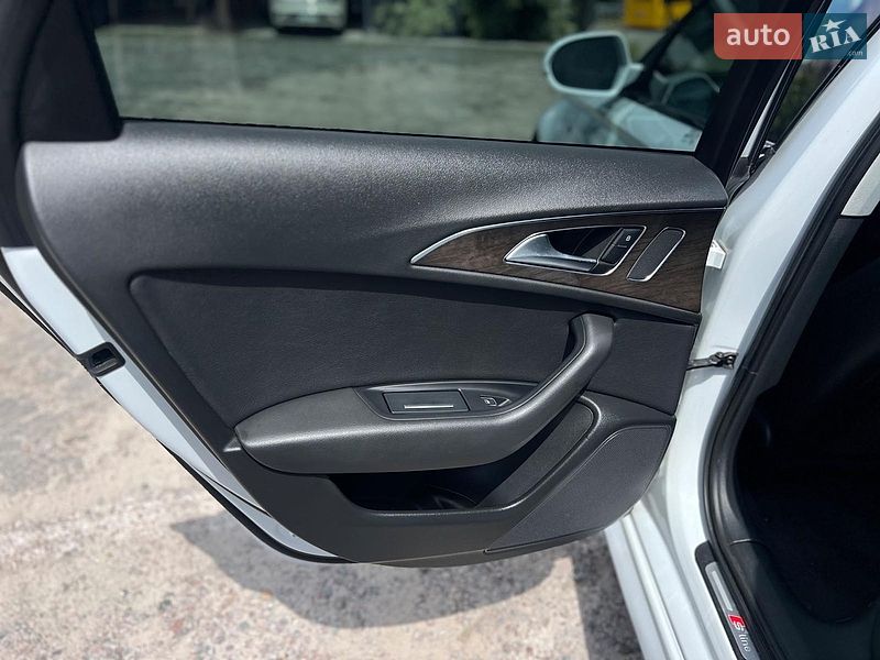 Седан Audi A6 2016 в Киеве