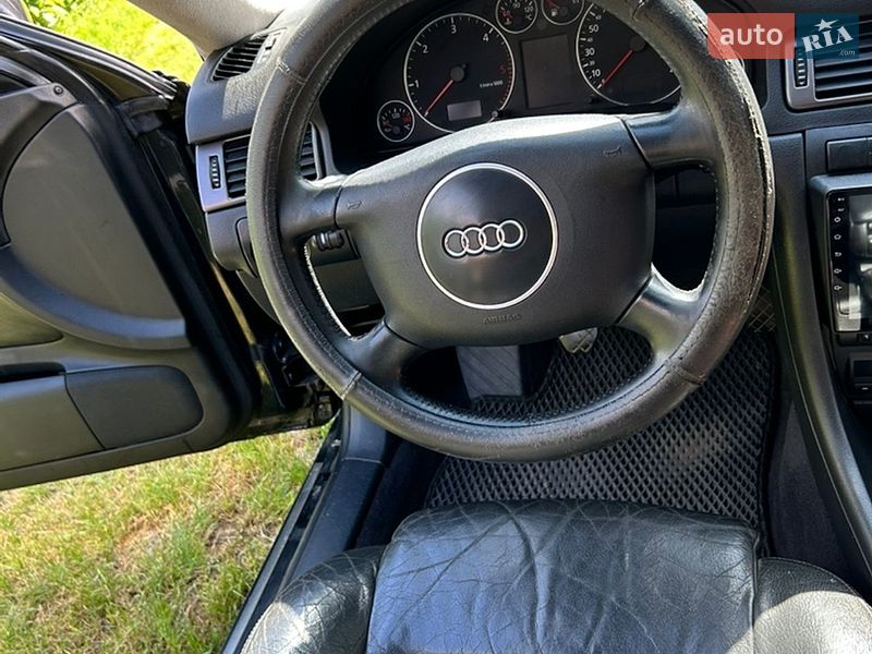 Седан Audi A6 2001 в Чигирину