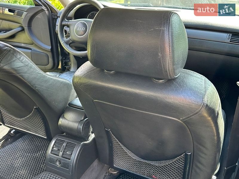 Седан Audi A6 2001 в Чигирину