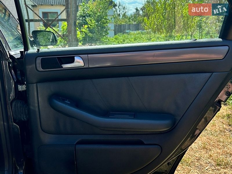 Седан Audi A6 2001 в Чигирину