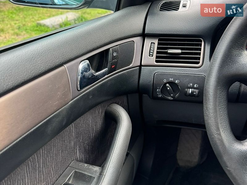 Універсал Audi A6 2000 в Києві
