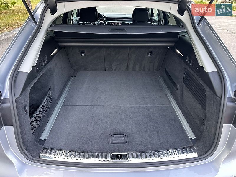 Универсал Audi A6 2021 в Умани