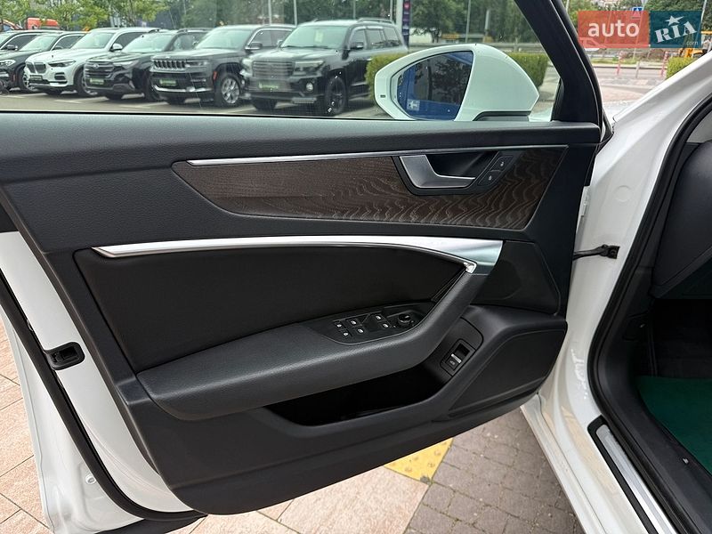 Седан Audi A6 2020 в Киеве