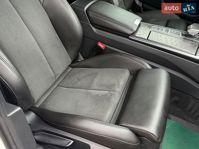 Седан Audi A6 2020 в Киеве