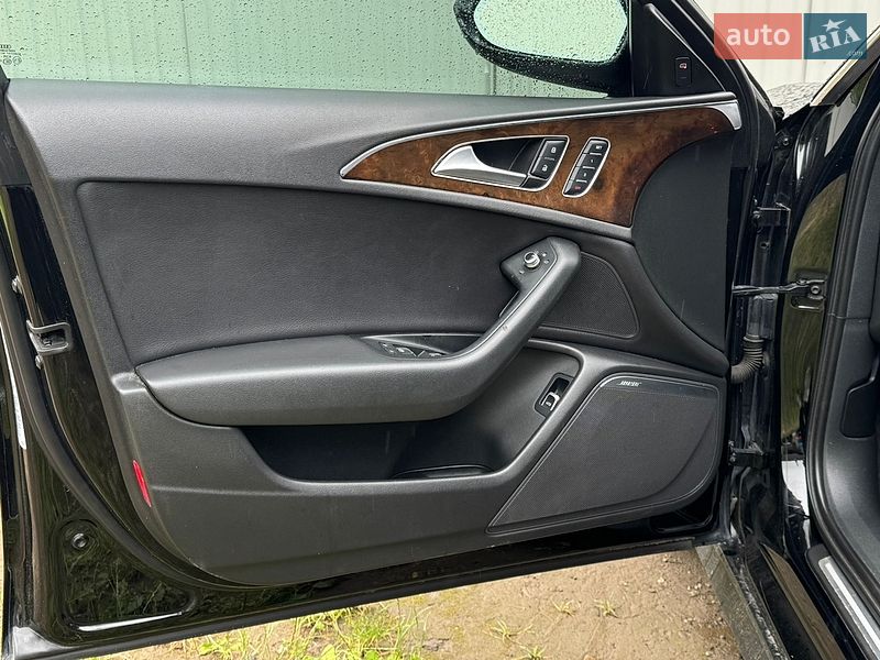 Седан Audi A6 2015 в Стрию