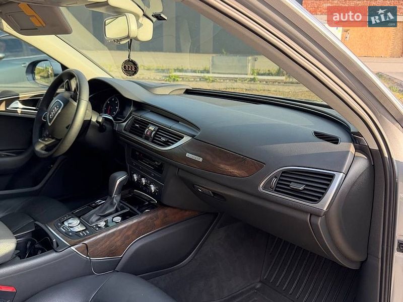 Седан Audi A6 2015 в Хмельницком
