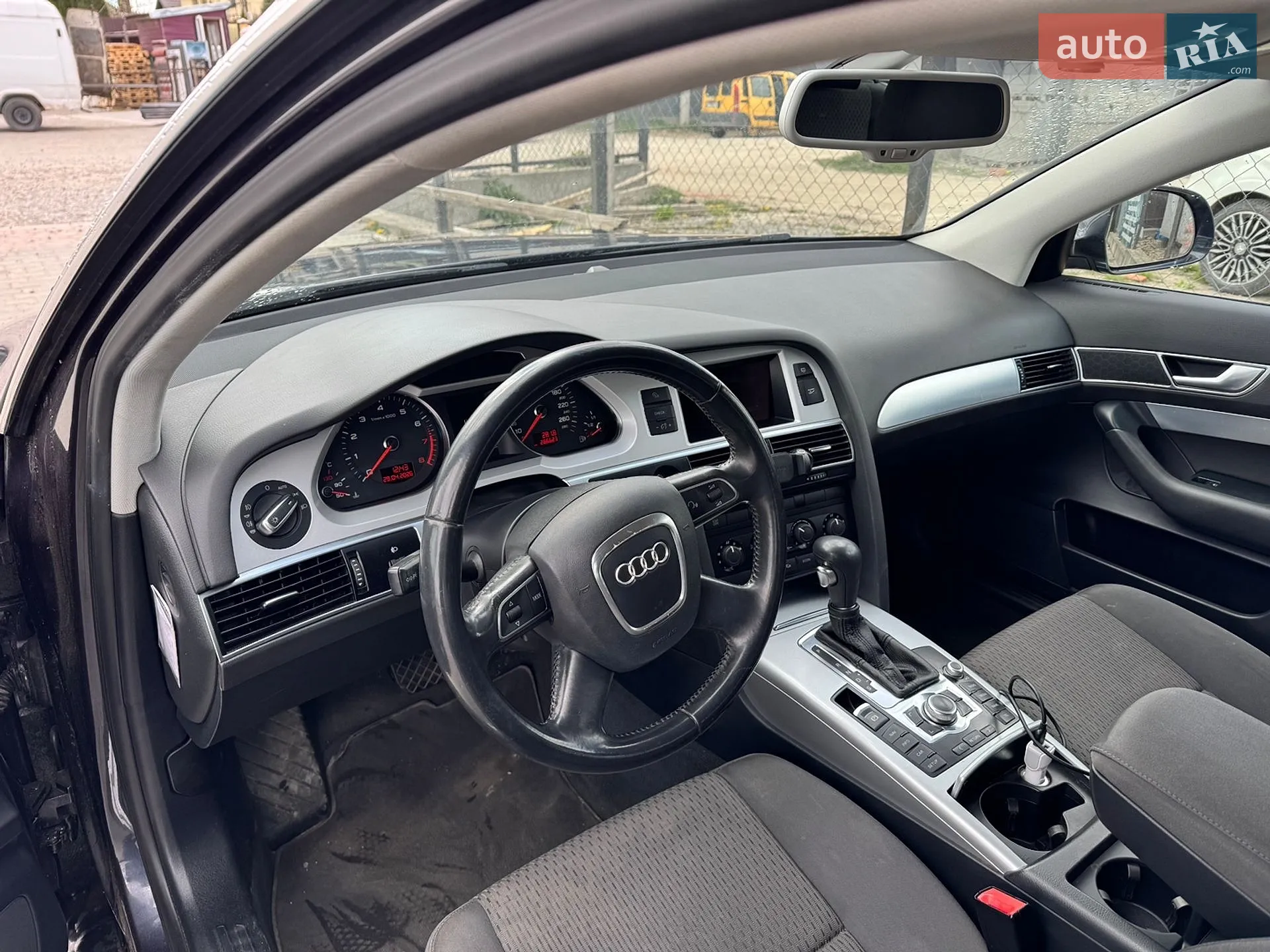 2010 Audi A6 - мініатюра 13