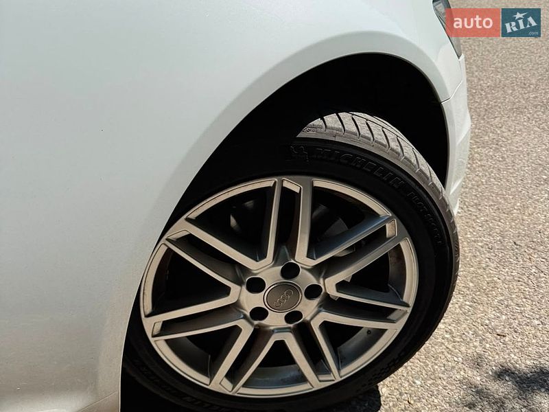 Седан Audi A6 2016 в Киеве
