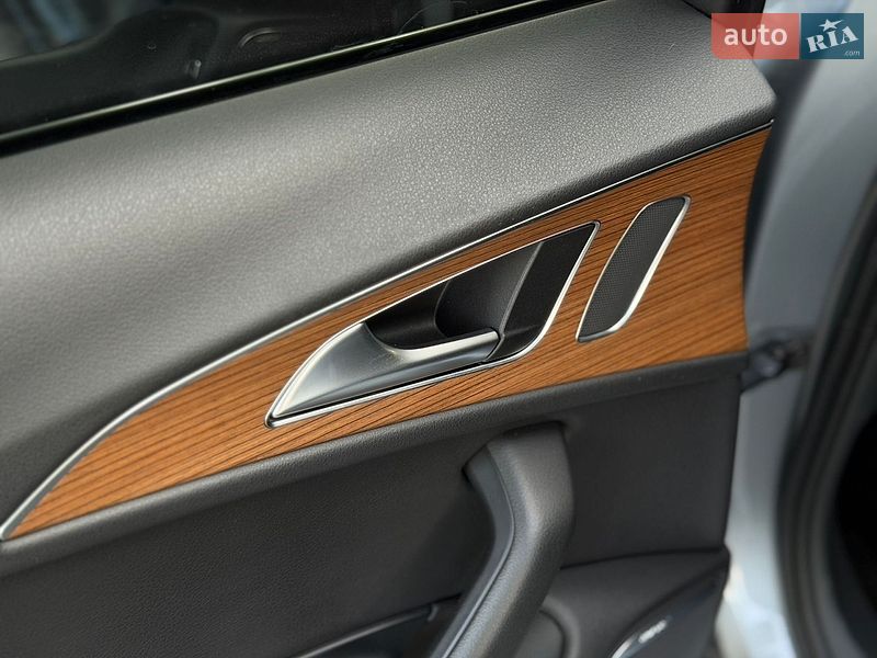 Седан Audi A6 2015 в Киеве