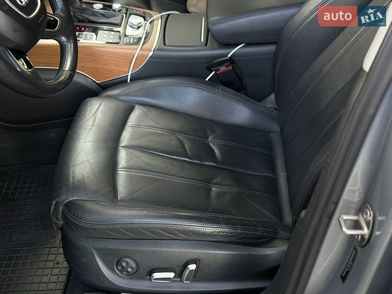 Седан Audi A6 2015 в Киеве