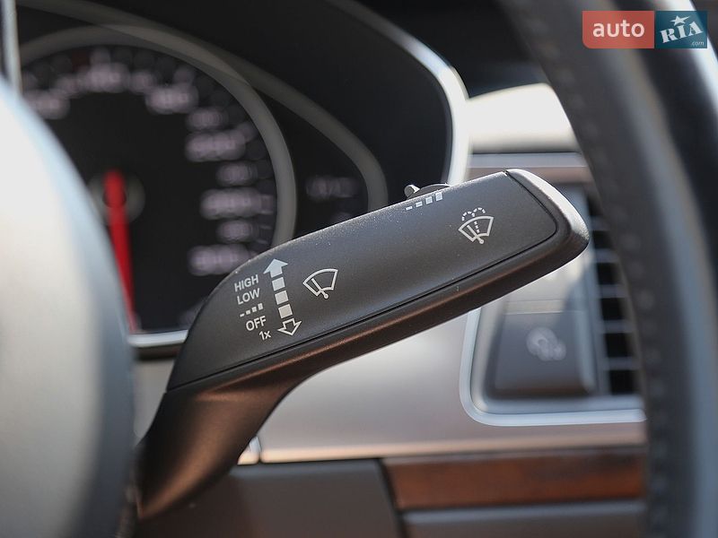Седан Audi A6 2015 в Киеве