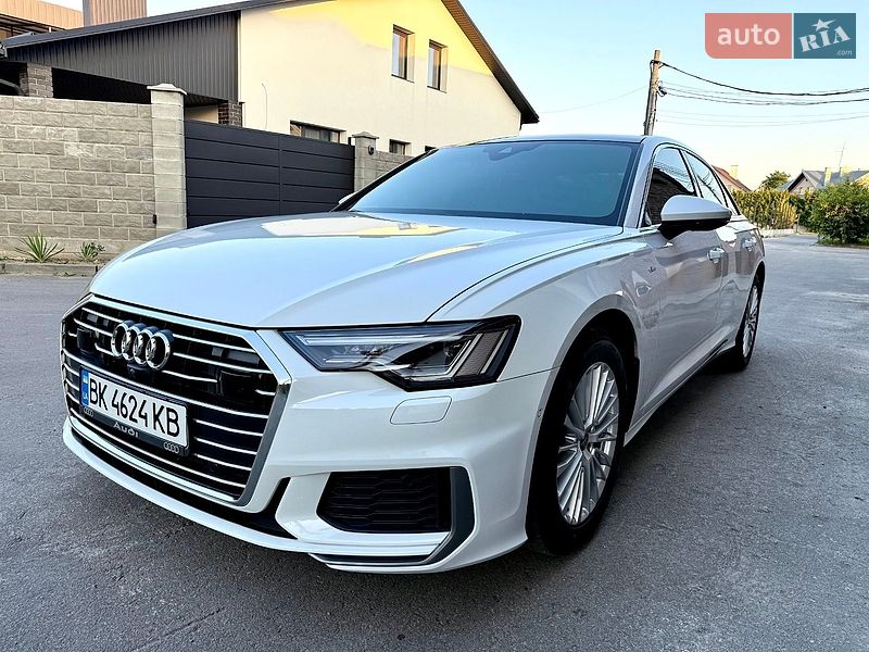 Седан Audi A6 2020 в Ровно