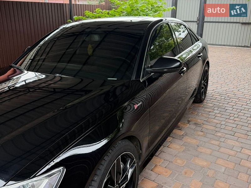 Седан Audi A6 2014 в Миргороді