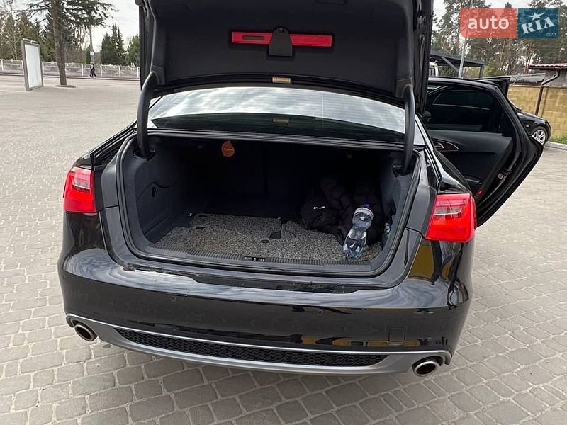 Седан Audi A6 2013 в Сарнах