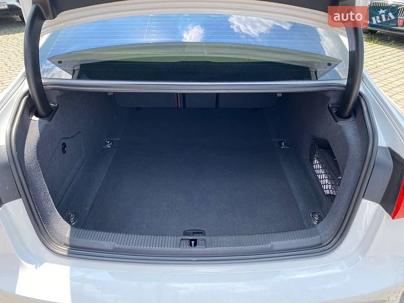 Седан Audi A6 2013 в Львове