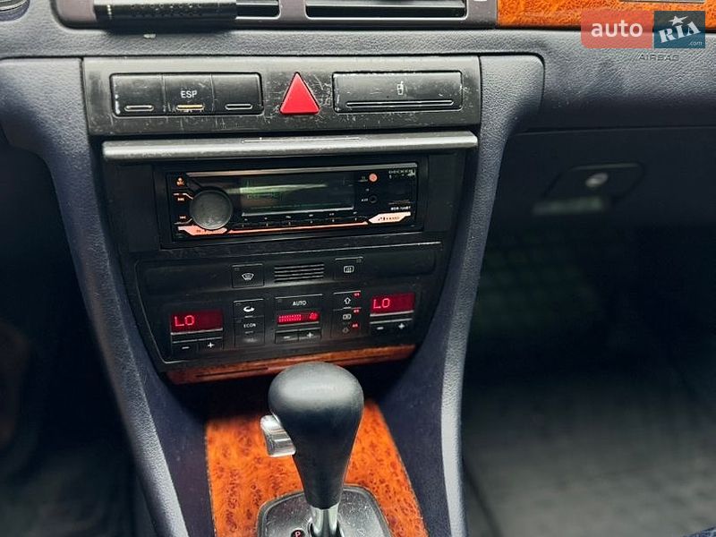 Седан Audi A6 2002 в Запоріжжі