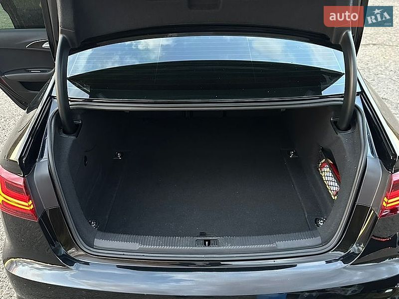 Седан Audi A6 2017 в Львові