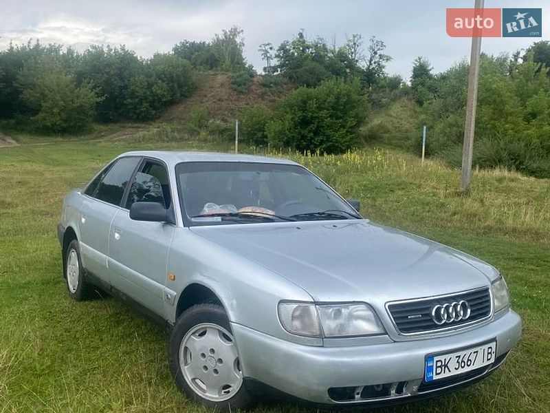 Седан Audi A6 1995 в Остроге фото Седан Audi A6 1995 в Остроге