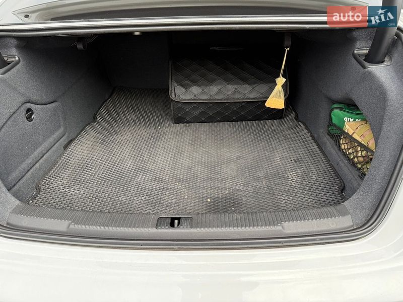 Седан Audi A6 2012 в Миколаєві