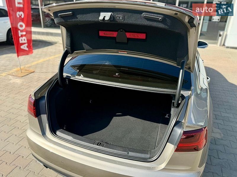 Седан Audi A6 2015 в Житомире