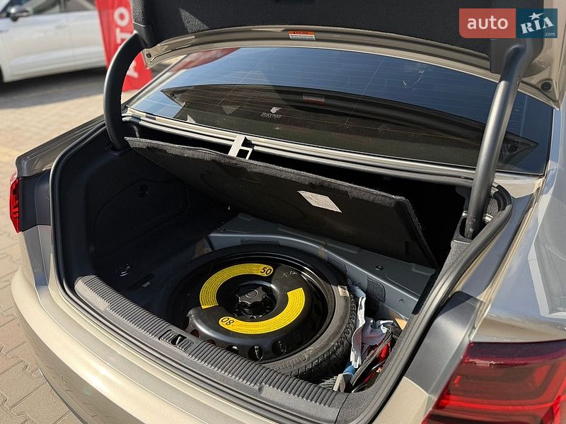 Седан Audi A6 2015 в Житомире
