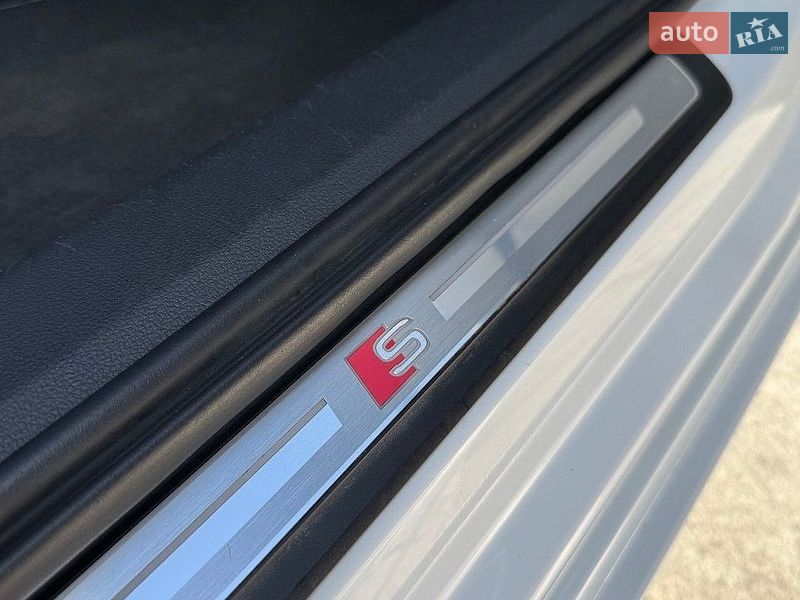 Седан Audi A6 2018 в Киеве