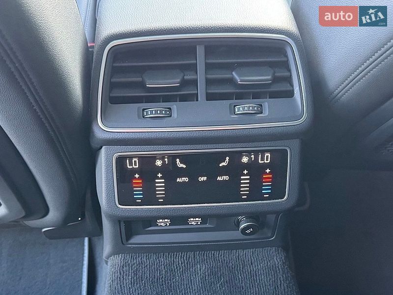 Седан Audi A6 2018 в Киеве