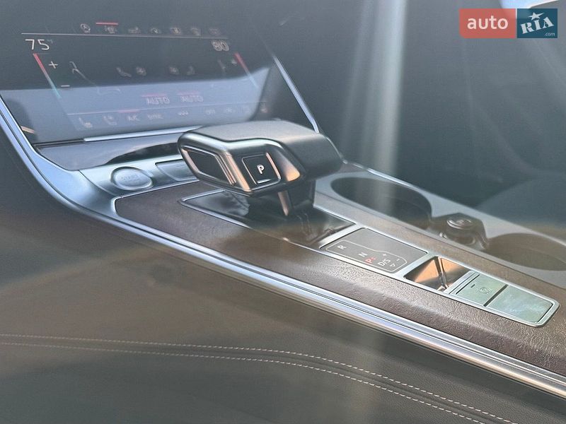 Седан Audi A6 2018 в Киеве