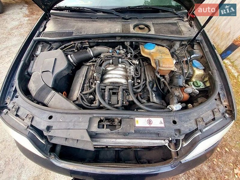 Седан Audi A6 1998 в Горенке