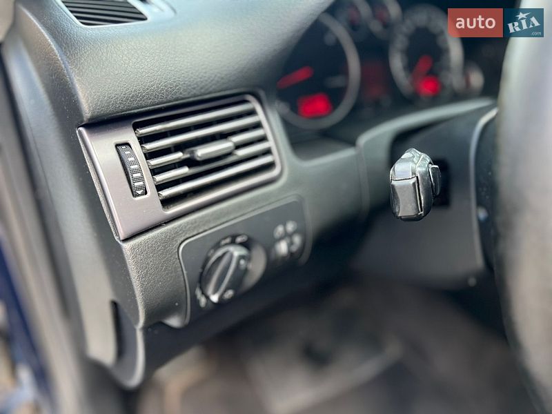 Універсал Audi A6 2003 в Рівному