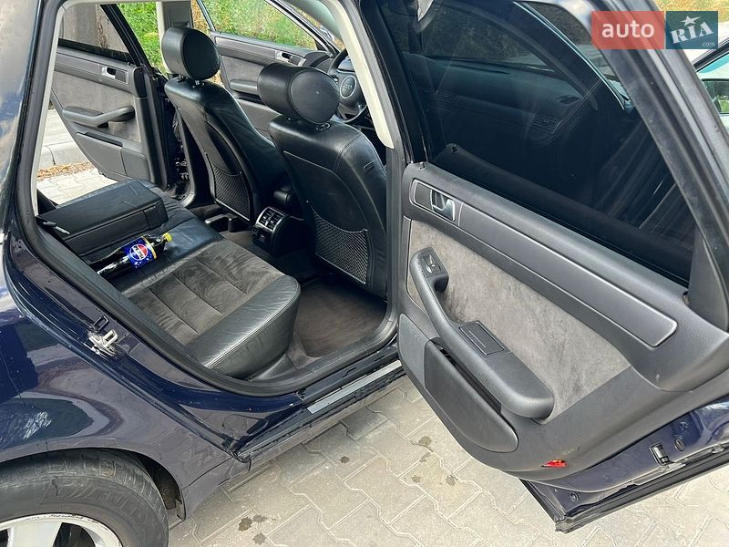 Універсал Audi A6 2003 в Рівному